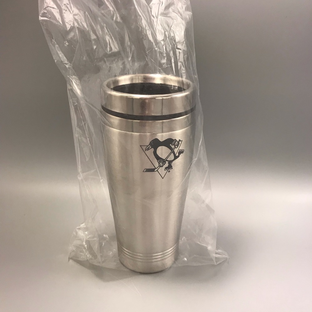 Unused Pittsburgh Penguins metal travel Tumbler. Hockey